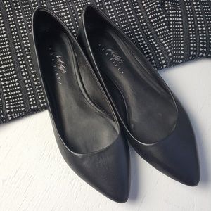 424 Fifth Lord & Taylor Black Flats Women's Shoes